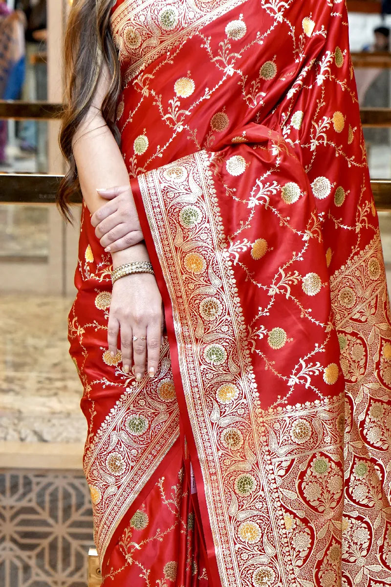 Best Saree Shop in India elegant saree showroom