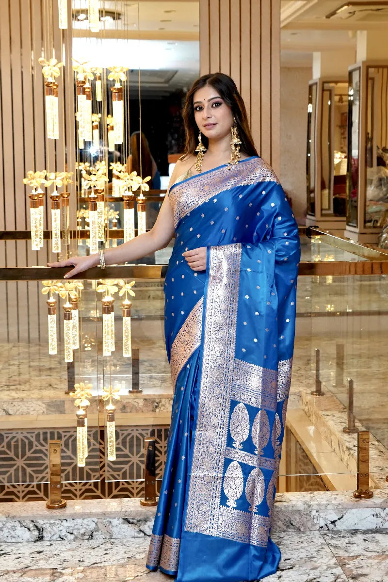 Best Saree Shop in India elegant saree showroom