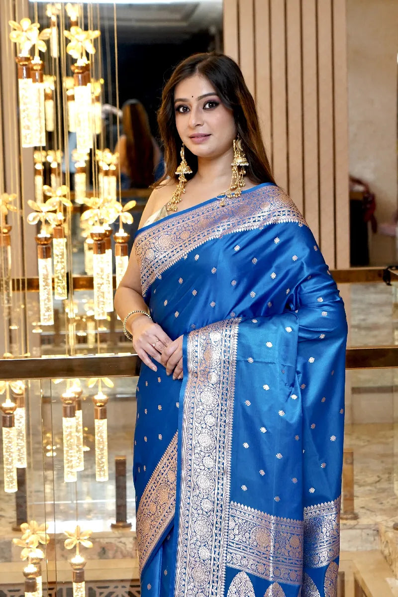 Best Saree Shop in India elegant saree showroom