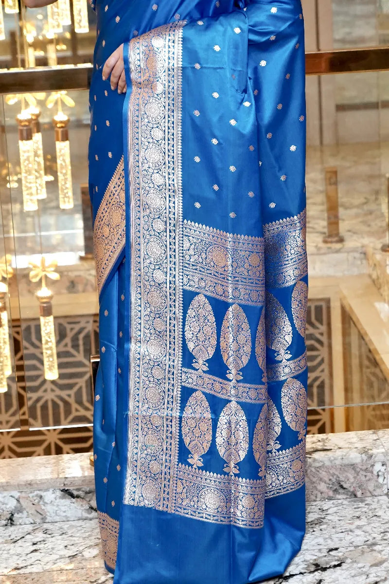 Best Saree Shop in India elegant saree showroom