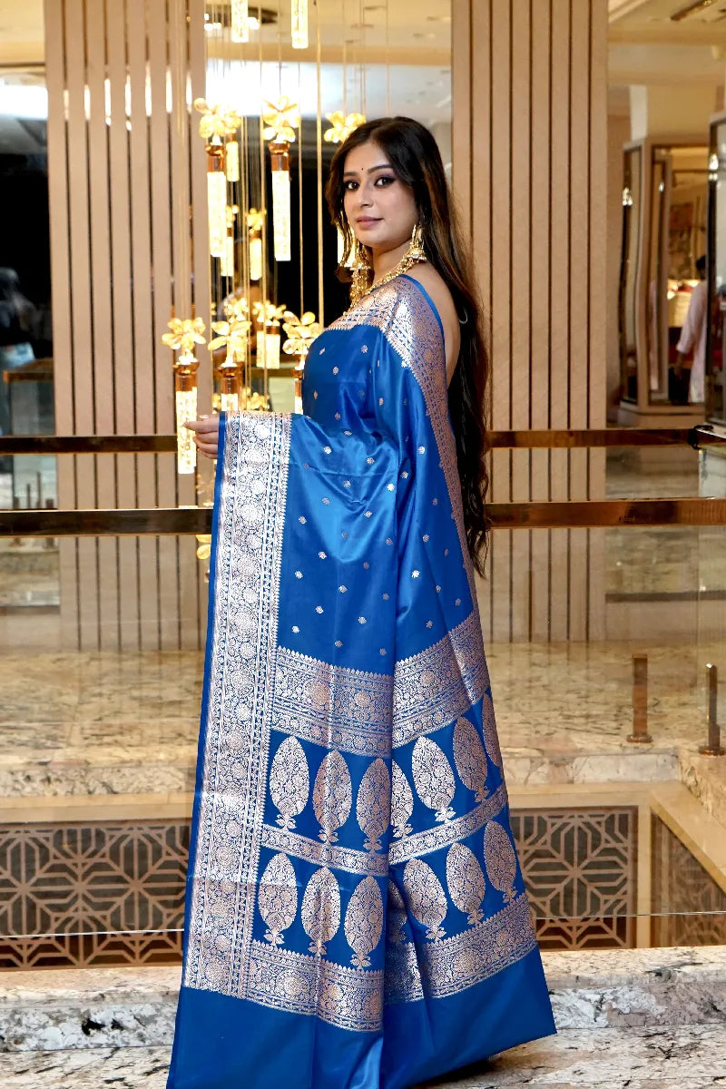 Best Saree Shop in India elegant saree showroom