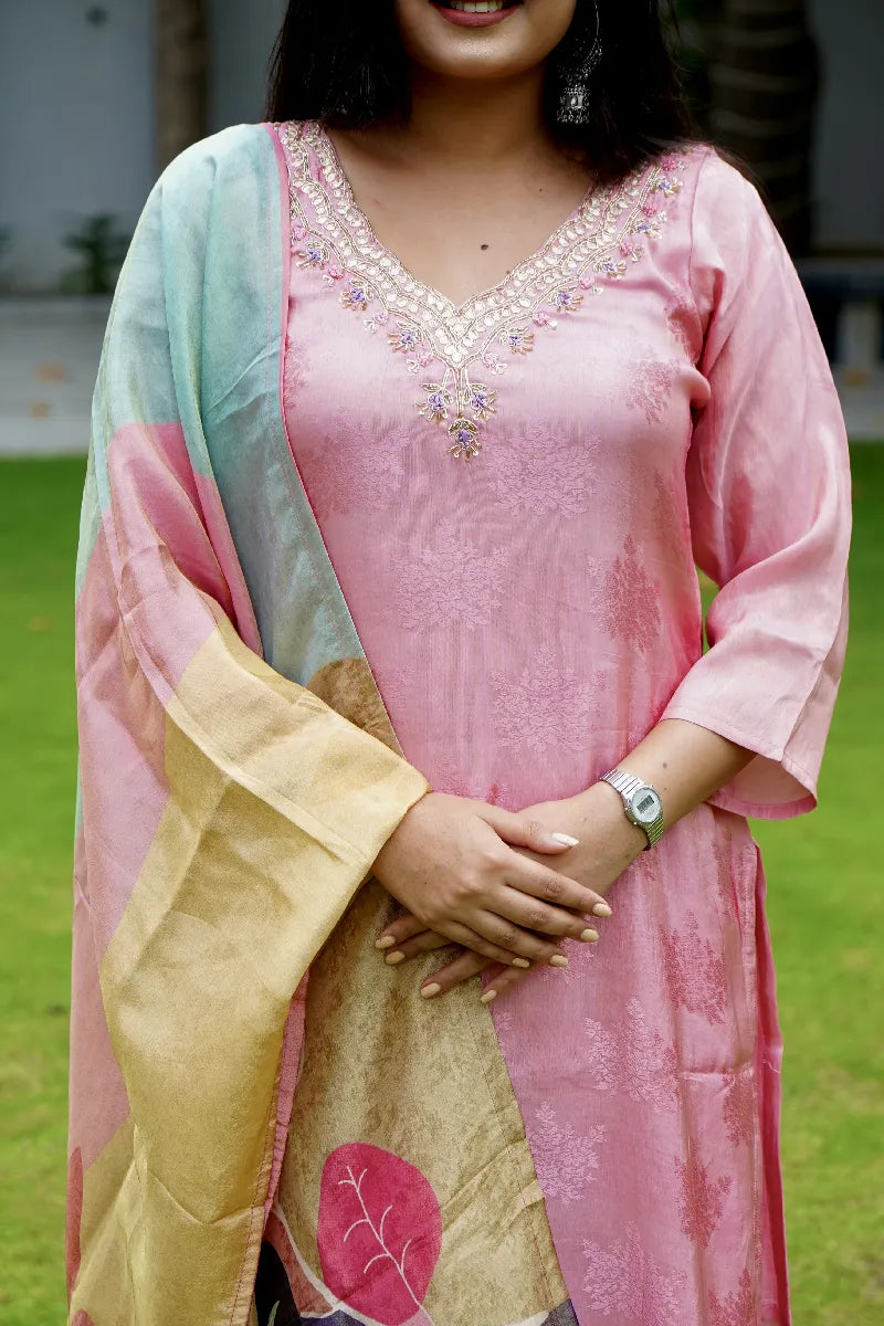 BABY PINK COLOR V NECK KURTI SET