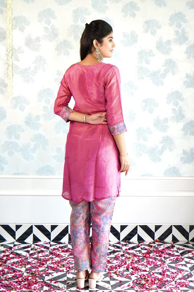 "PINK PETAL ELEGANCE: THREADWORK KURTA WITH PRINTED PANTS"