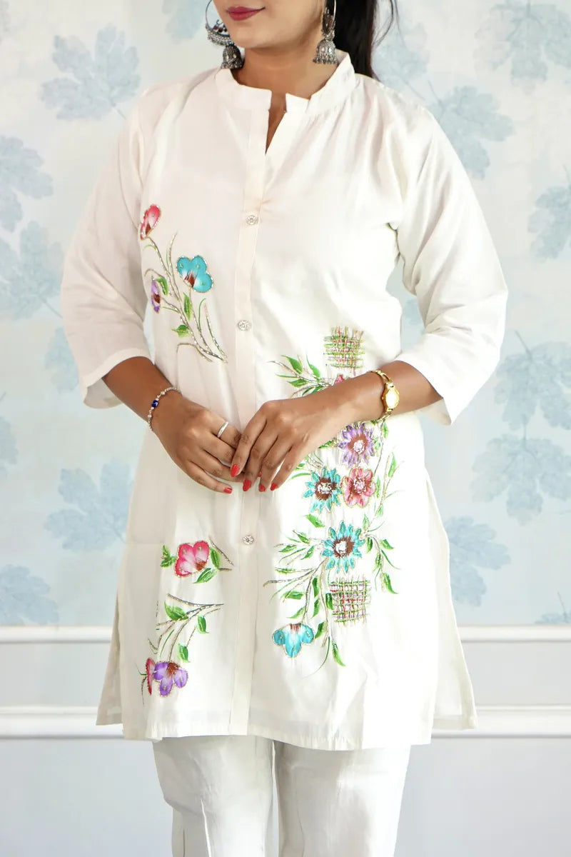 PURE BLOOM: WHITE COTTON SET WITH FLORAL MOTIFS
