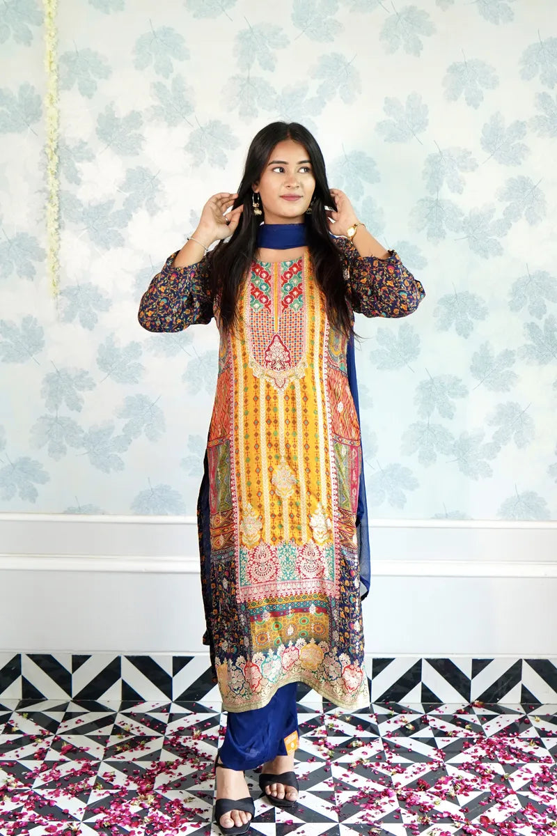 GOLDEN HOUR GLAM – MUSTARD BANARASI WITH NAVY ACCENTS