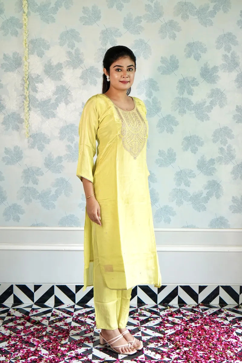 LEMON GLOW SUIT WITH CONTRASTING BANARASI DUPATTA