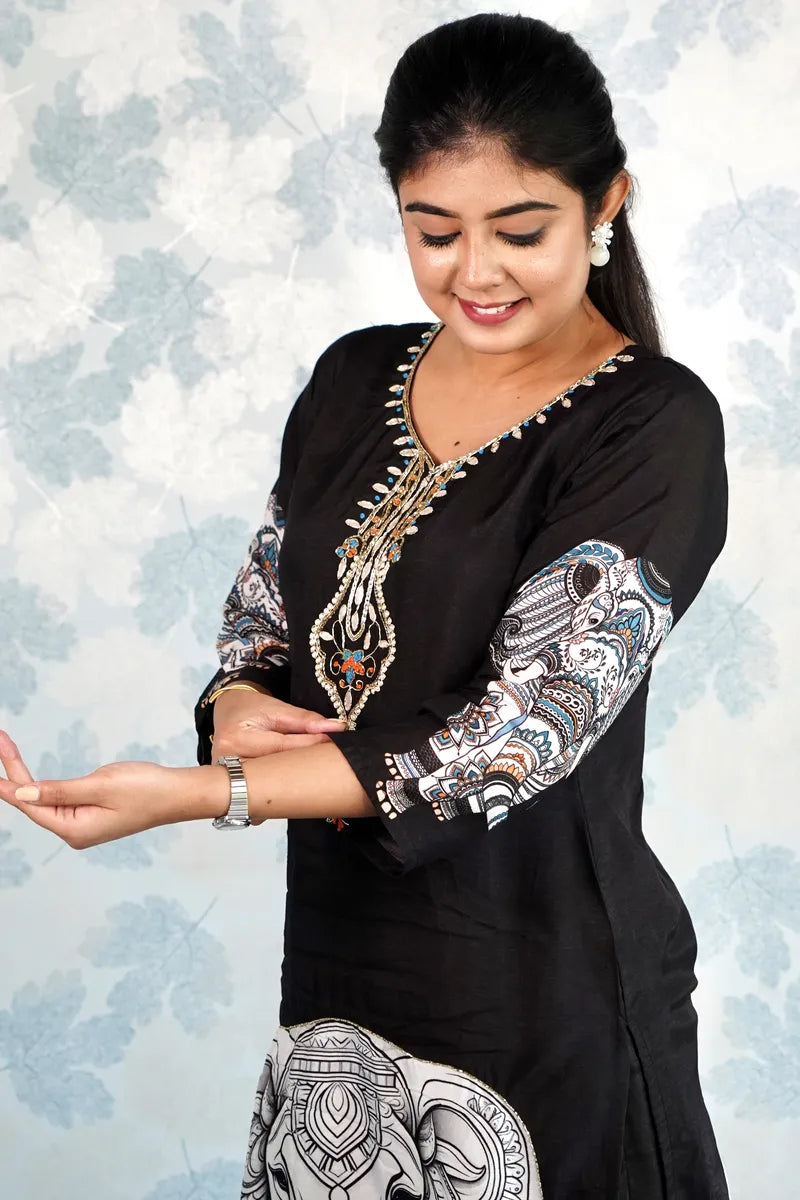 ROYAL GRACE – BLACK ENSEMBLE WITH MAJESTIC ELEPHANT ART DUPATTA