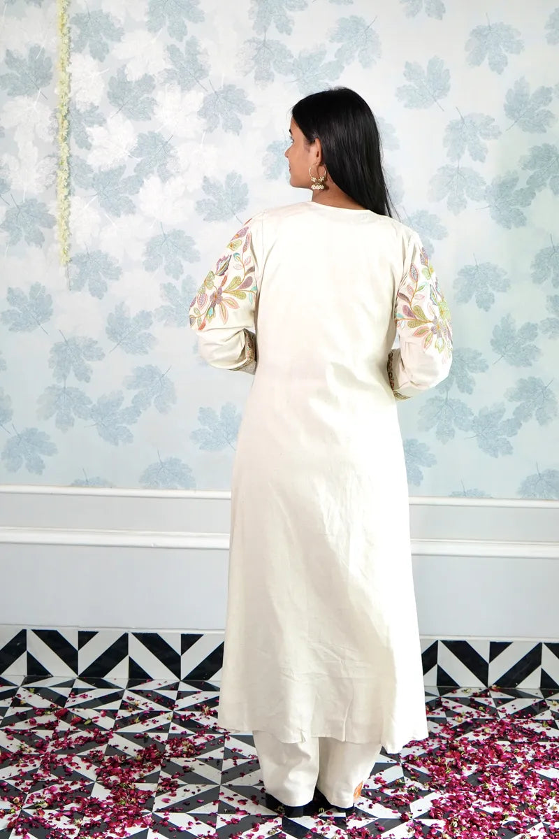 BOHO ELEGANCE: IVORY EMBROIDERED THREE-PIECE SET"