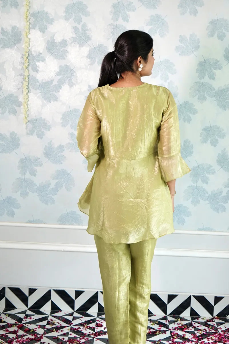 GRACE IN GREEN: A SERENE FESTIVE ENSEMBLE