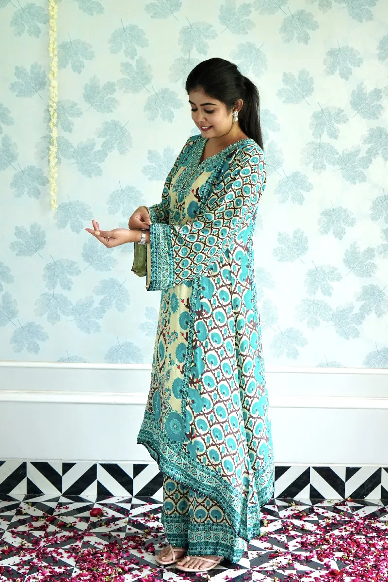 TURQUOISE AND CREAM PRINTED KURTA SET WITH ETHNIC FLORAL MOTIFS & STATEMENT SLEEVES