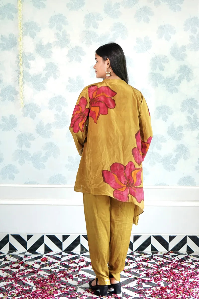 MUSTARD HAND-PAINTED FLORAL KURTA SET WITH STATEMENT SLEEVES
