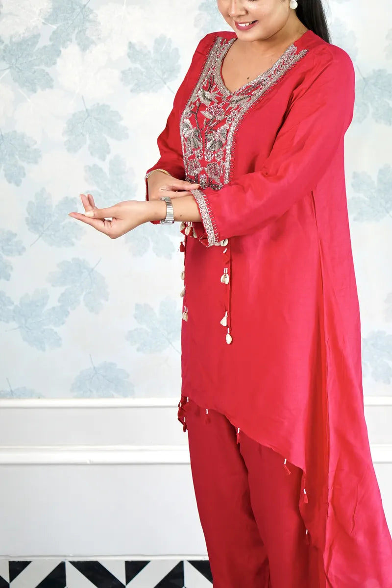 ROSY PINK EMBROIDERED KURTA SET WITH SHELL TASSEL DETAILING