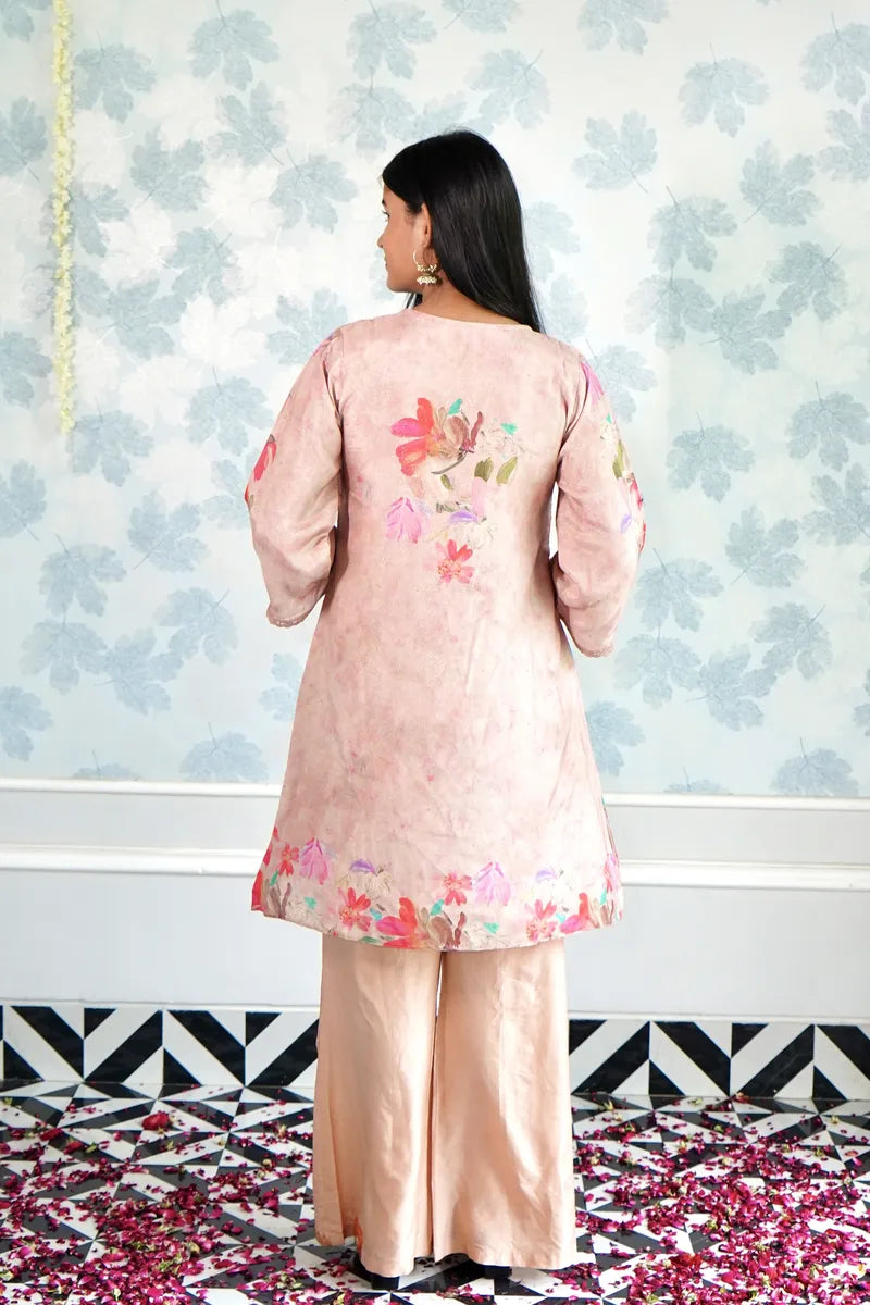 BLUSH PINK FLORAL PRINTED KURTA SET WITH EMBELLISHED NECK AND EMBROIDERED PANTS