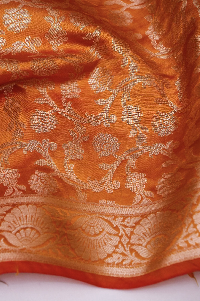 BANARASI TAFFETA SILK VAGE WITH RUST COLOR BORDER UNSTICHED SUIT