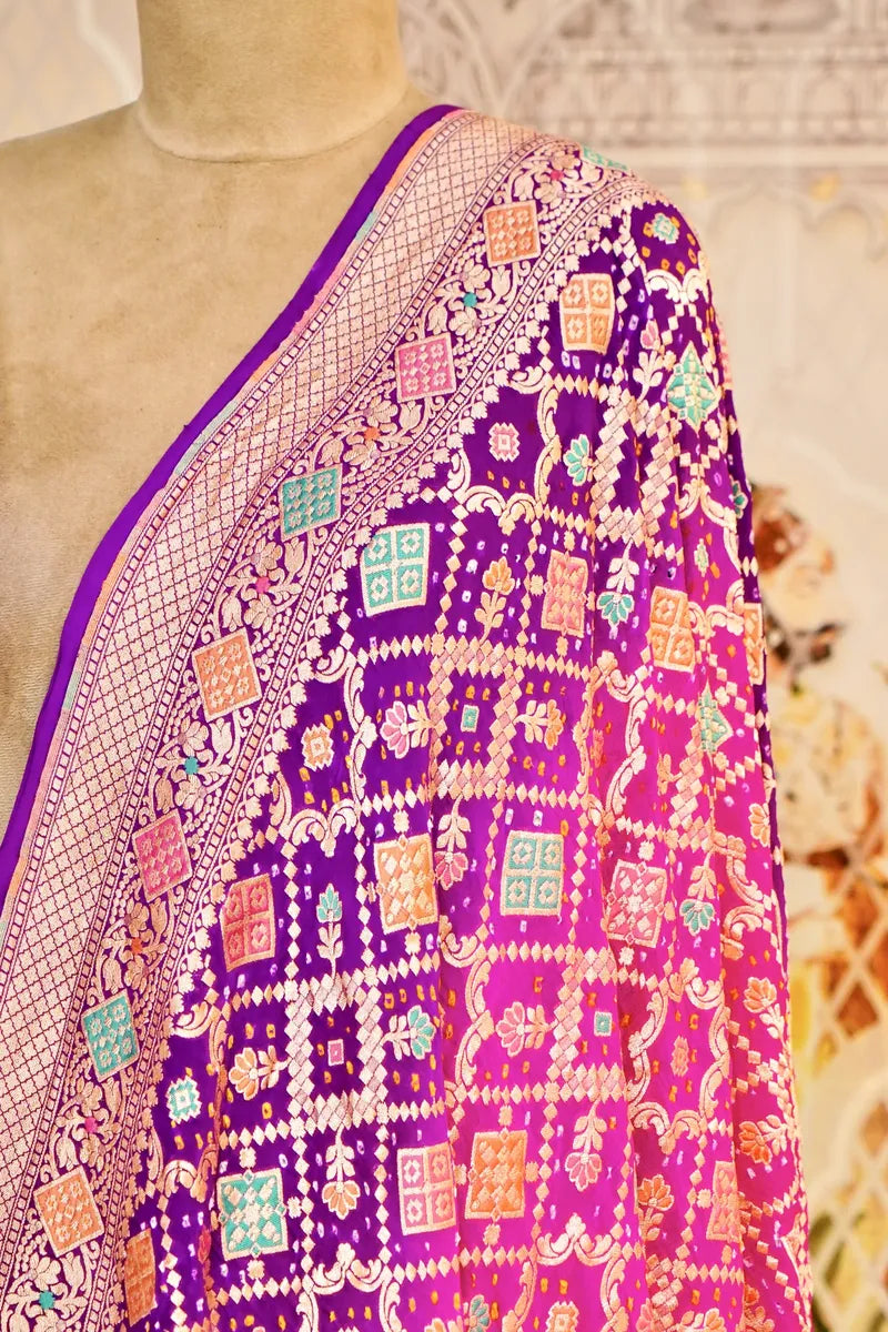 PURE HANDLOOM RANI COLOR KHADDI BANDHANI DUPATTA
