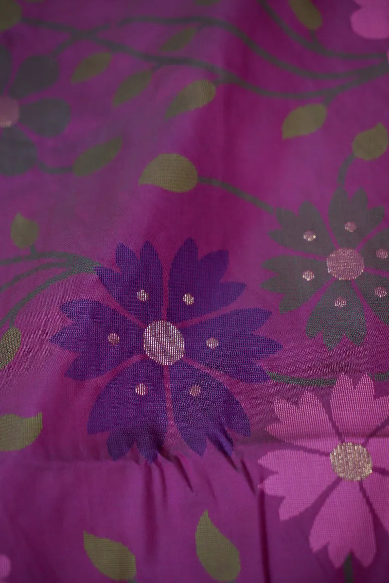Saree Store in Varanasi Offering Luxury Craftsmanship – Lakmi Saree Ghar