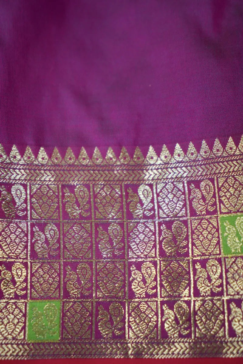 Saree Store in Varanasi for Luxury Handloom Sarees – Lakmi Saree Ghar