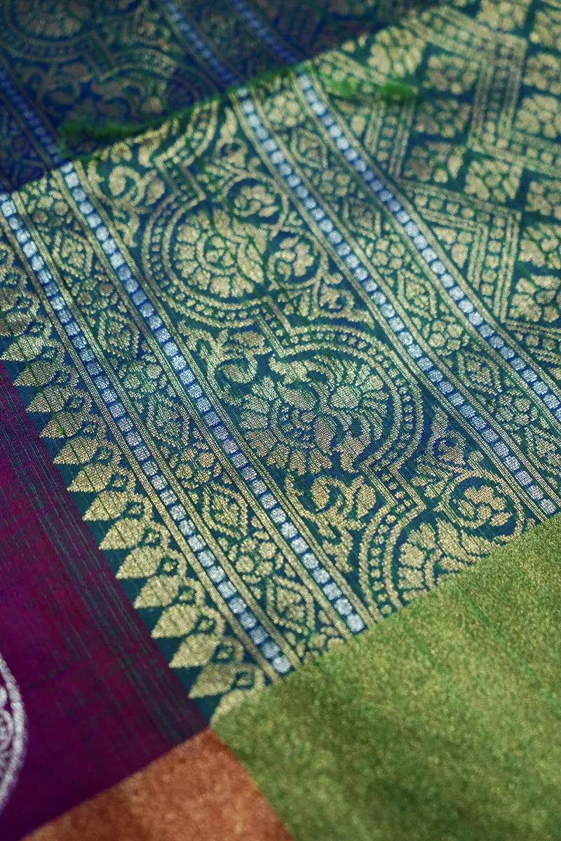 Saree Store in Varanasi Delivering Unmatched Banarasi Craft – Lakmi Saree Ghar