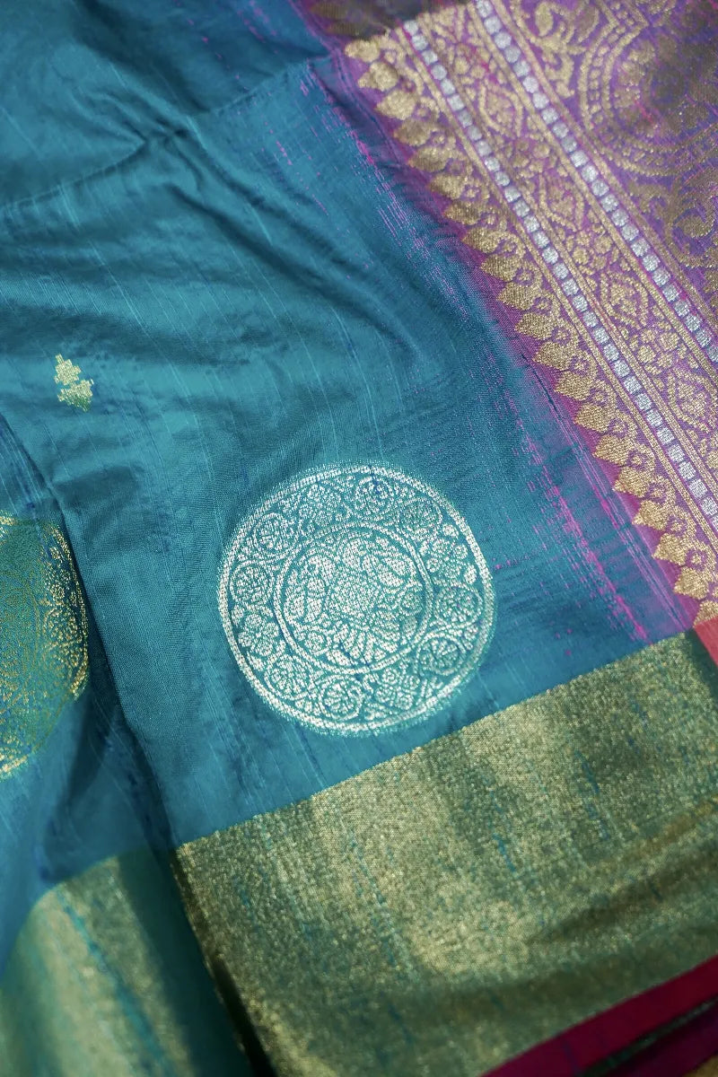 Lakmi Saree Ghar – Elite Saree Store in Varanasi for Silk Enthusiasts