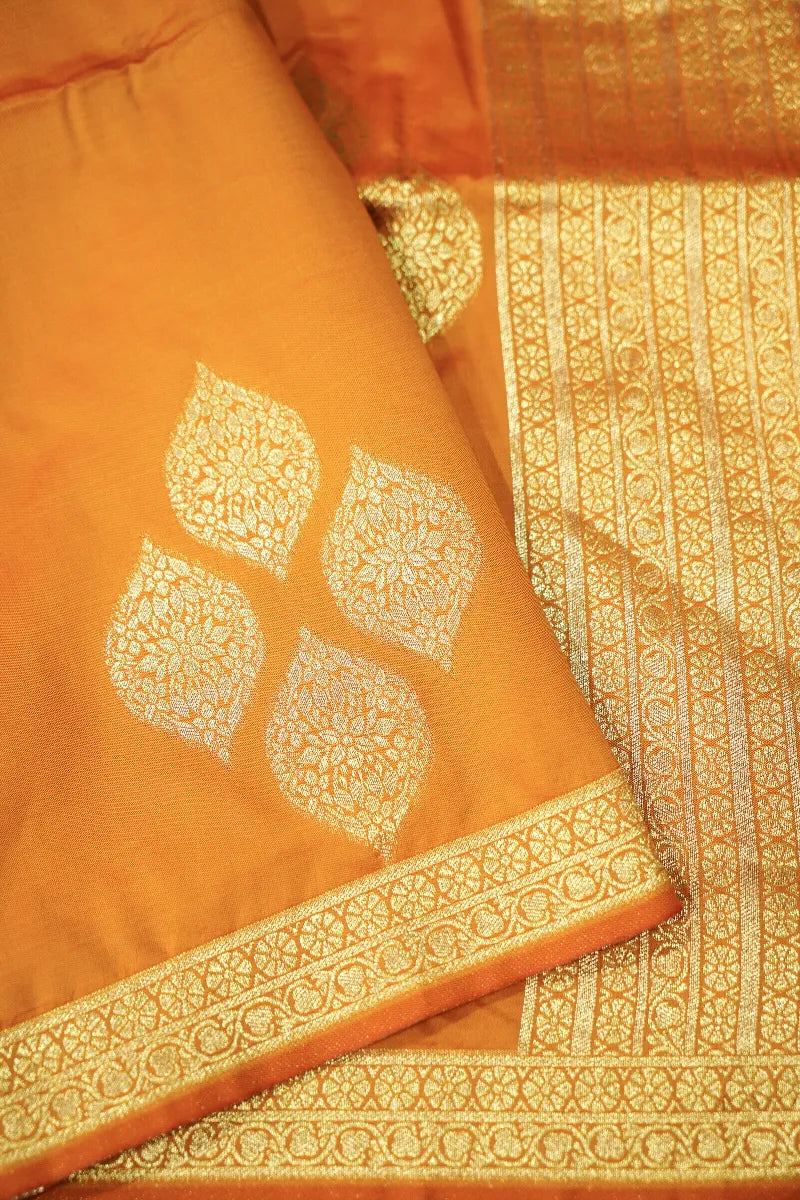 Lakmi Saree Ghar – Varanasi Saree Store for Traditional Fashion Lovers