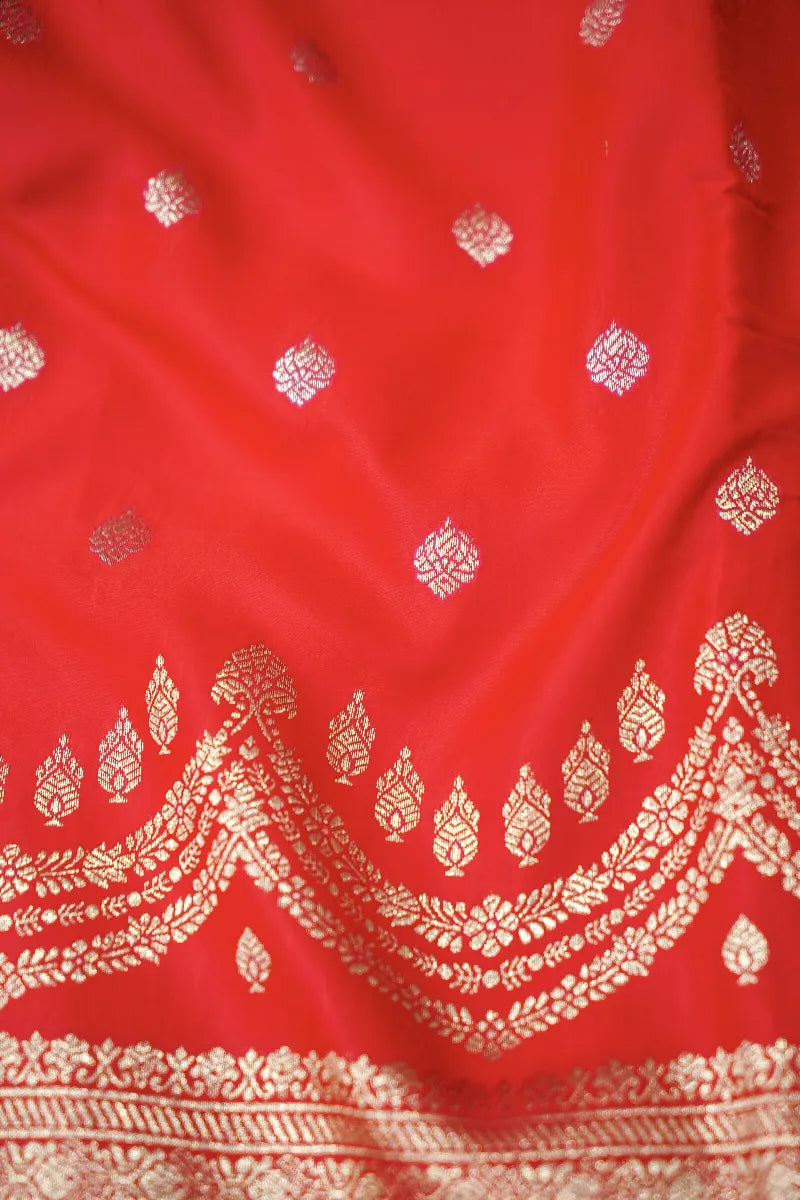 Lakmi Saree Ghar – Saree Store in Varanasi That Blends Tradition & Style