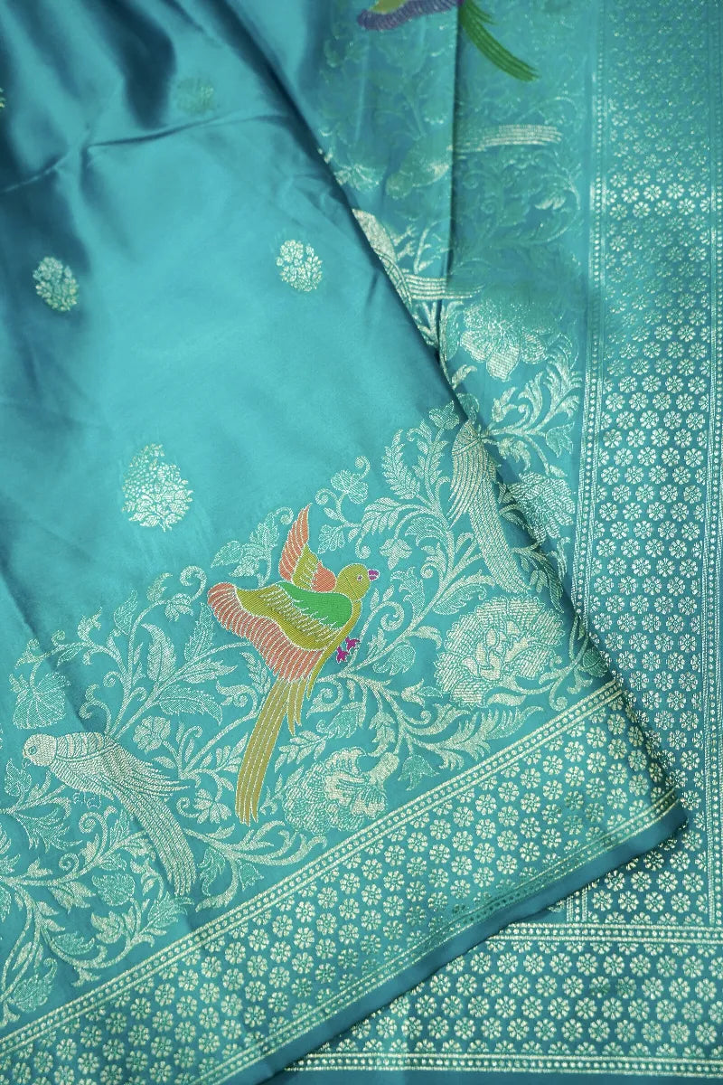 Lakmi Saree Ghar – Saree Store in Varanasi Offering Wedding Saree Trends