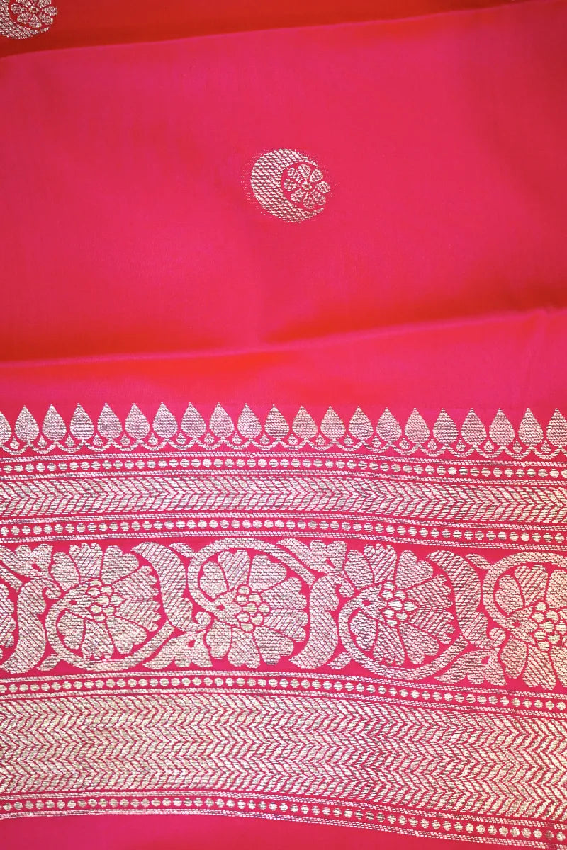 Lakmi Saree Ghar – Trusted by Saree Buyers in Varanasi