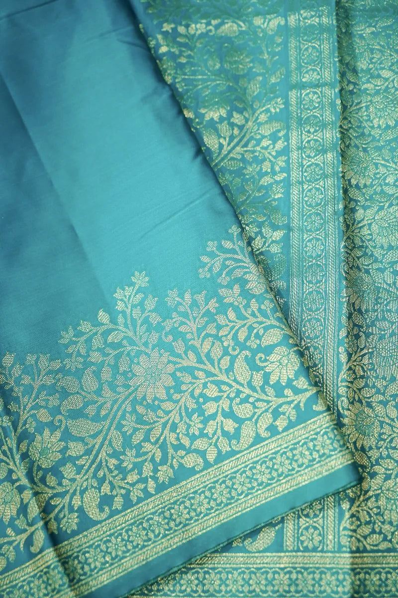 Authentic Saree Store in Varanasi – Discover Lakmi Saree Ghar