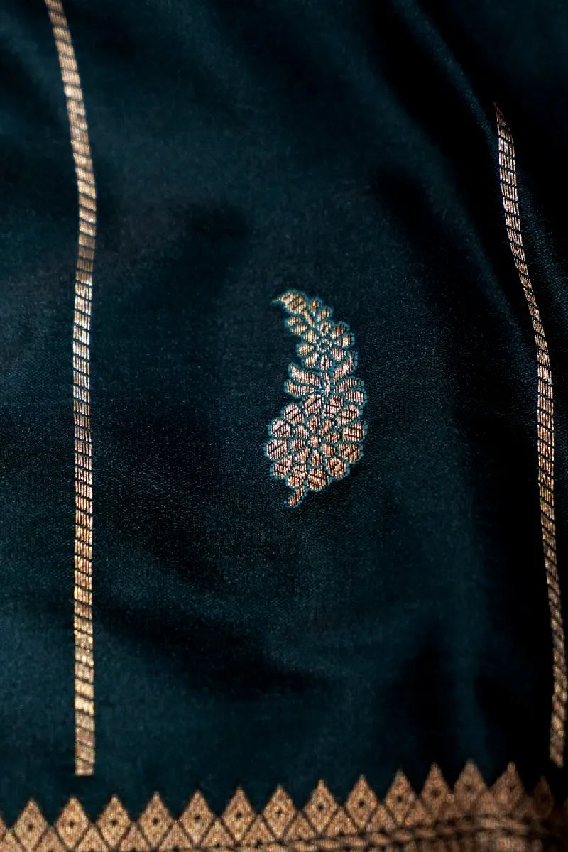 Lakmi Saree Ghar – Varanasi Saree Store for Luxury Handloom Fans