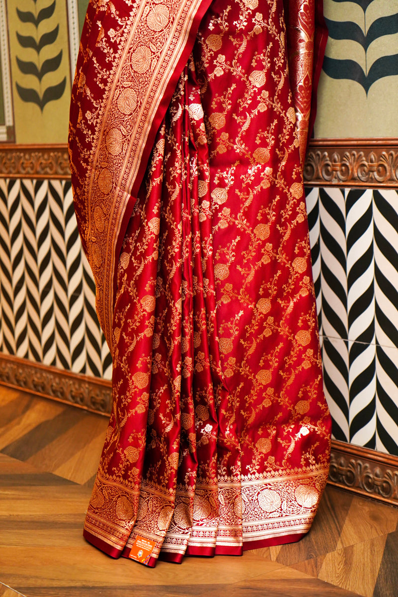 Maroon Silk Saree with Golden JariProduct Information
Product code
0011030645 (SELF-V-709)
Fabric
Banarasi silk
Saree Colour
Maroon
Blouse
Maroon
Care instructions
Dry Wash
Maroon Silk SareeSaree