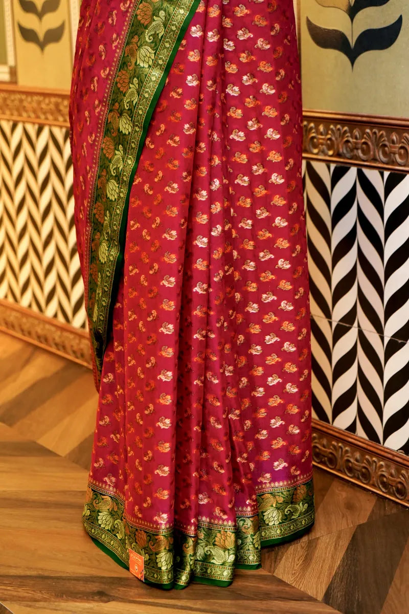 Laxmi_Sarees_Varanasi_0011024868