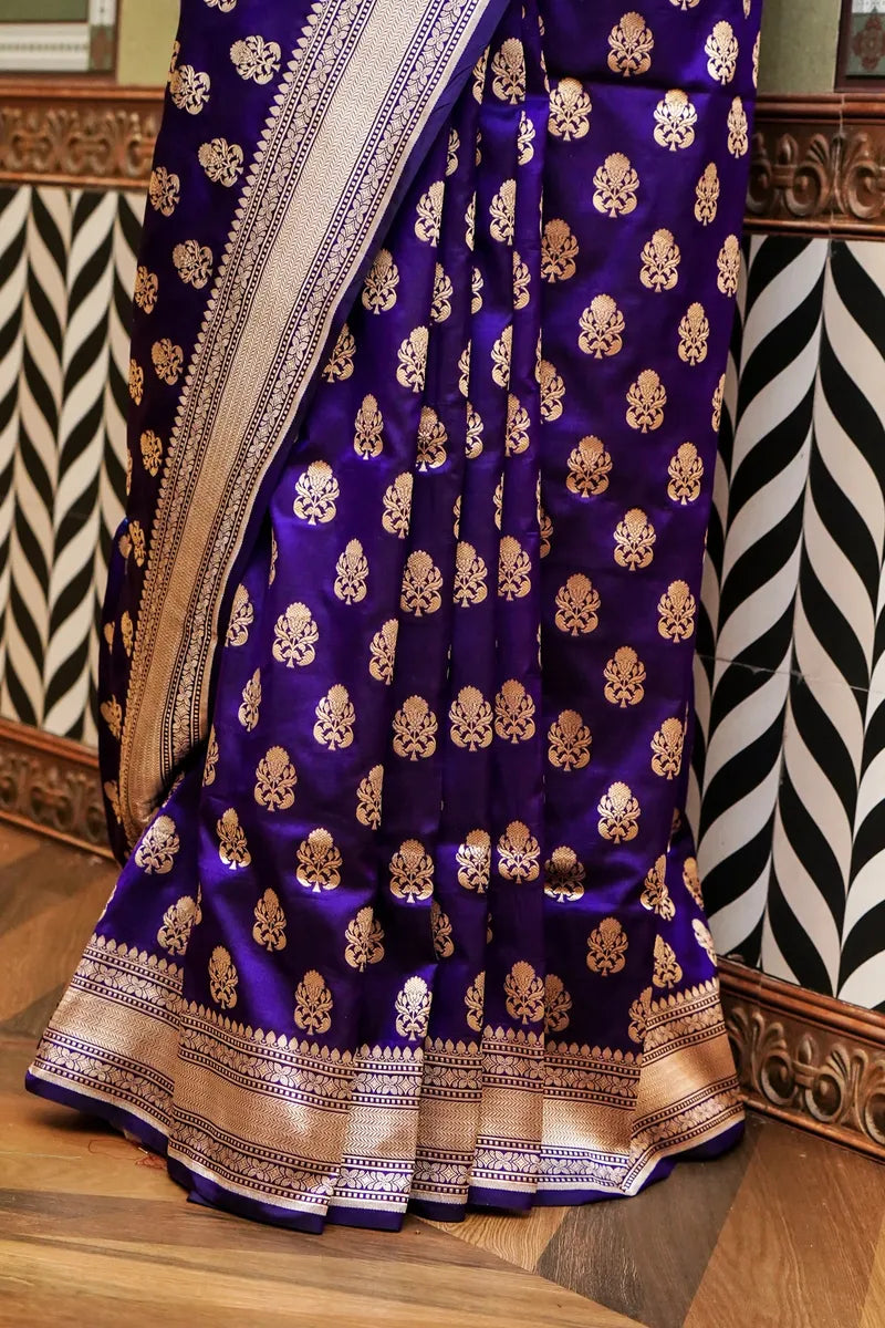Laxmi_Sarees_Varanasi_0011030701