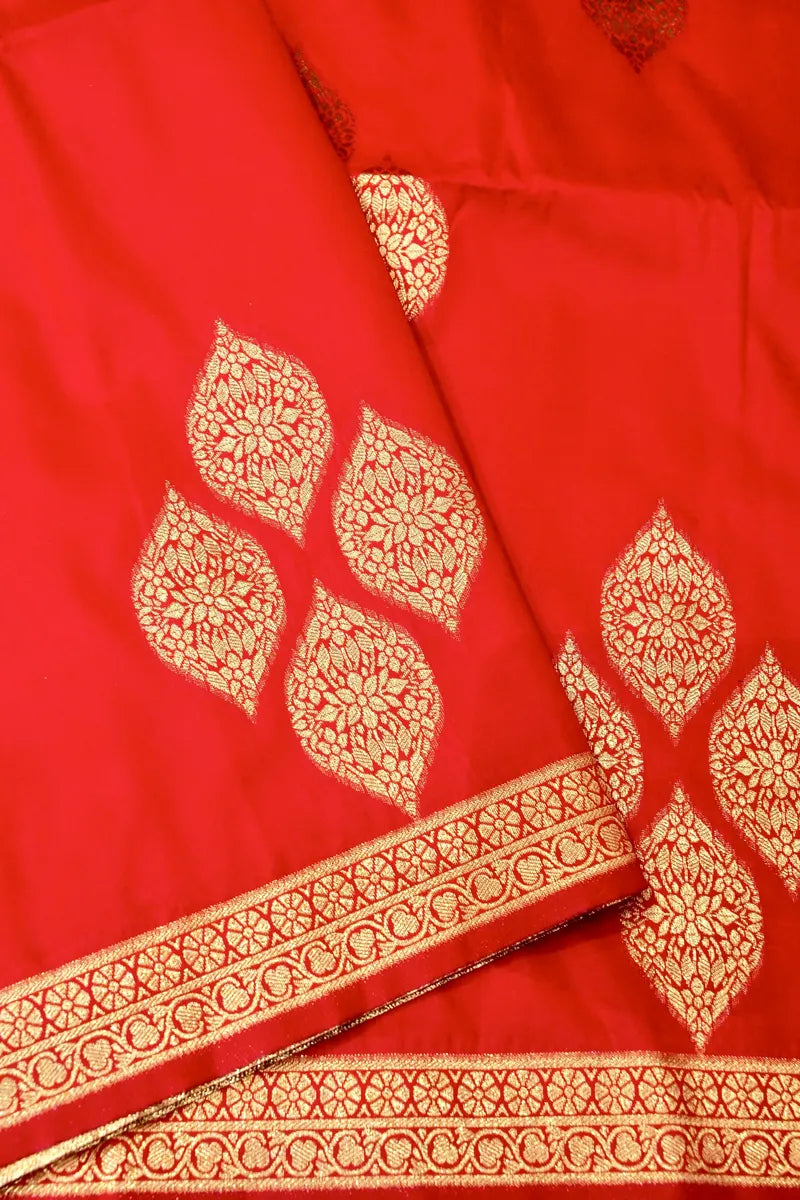 Laxmi_Sarees_Varanasi_0011108856