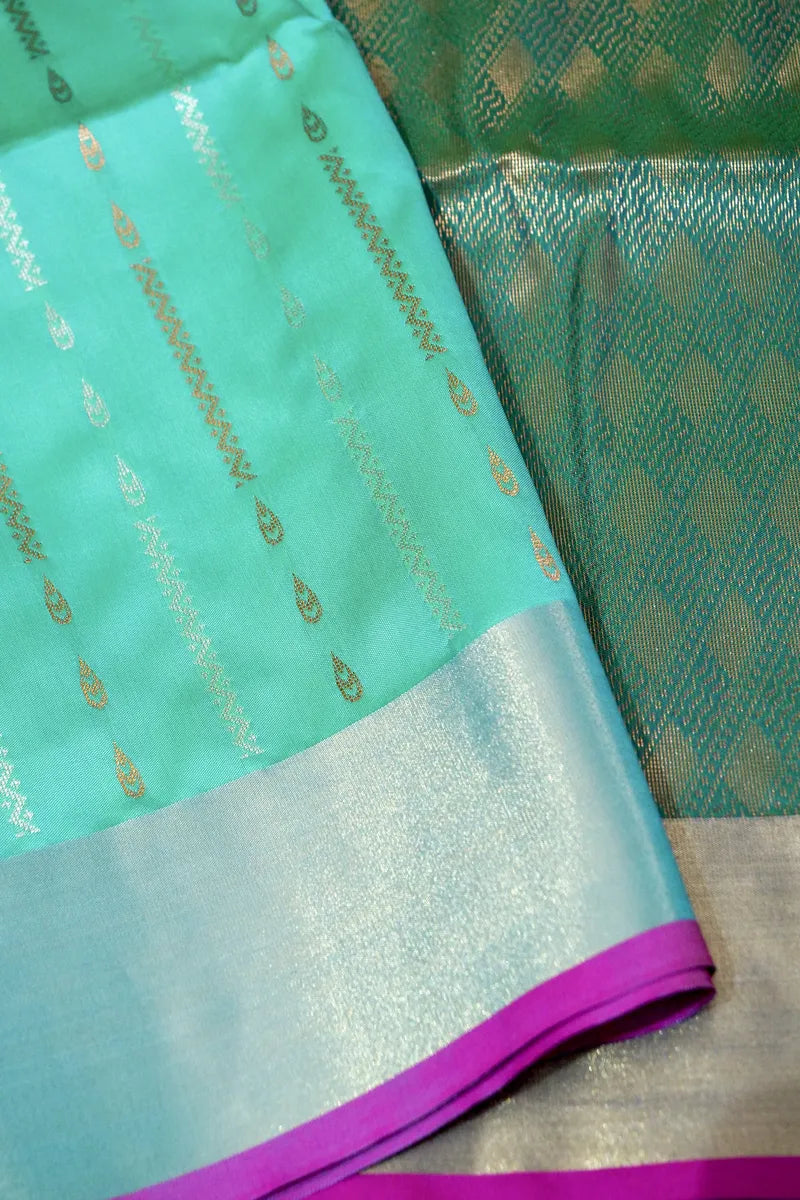 Laxmi_Sarees_Varanasi_0011117770
