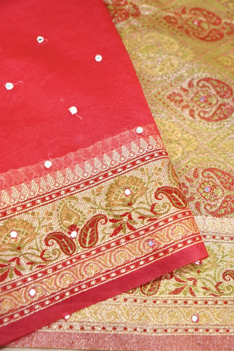 Laxmi_Sarees_Varanasi_0011138810