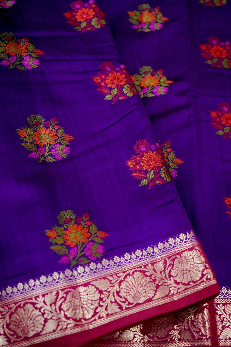 Laxmi_Sarees_Varanasi_0011163563