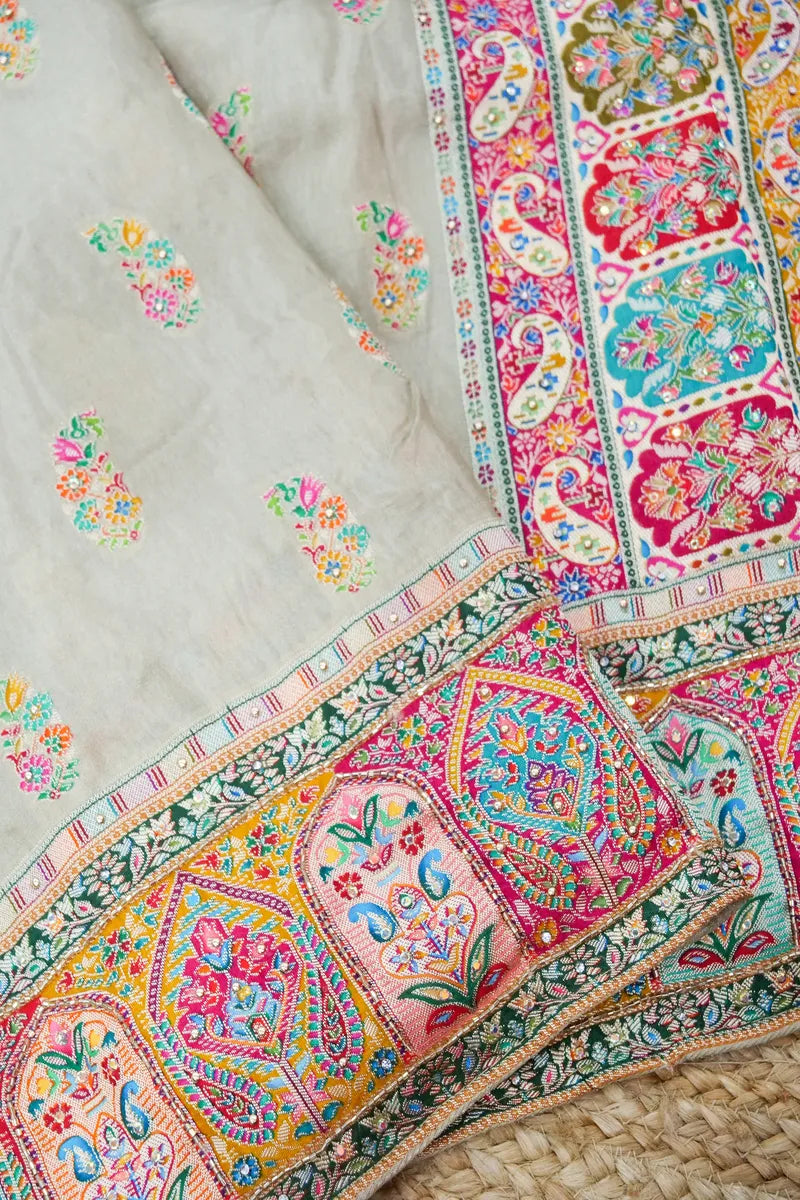 Laxmi_Sarees_Varanasi_0011171186