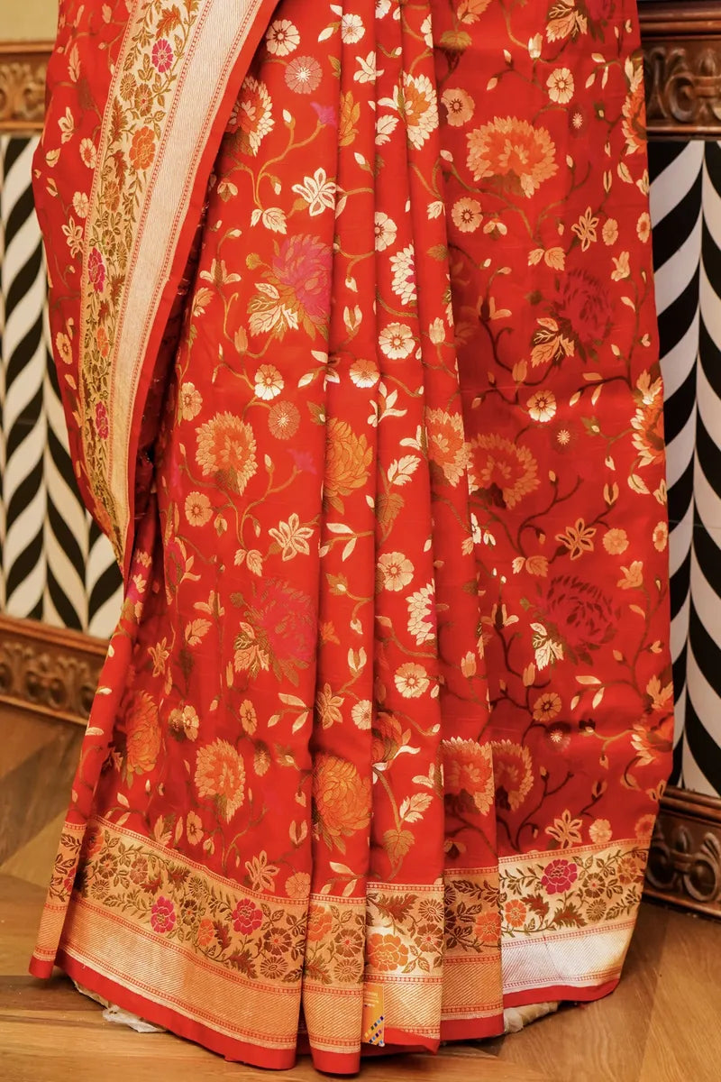 Laxmi_Sarees_Varanasi_001868135