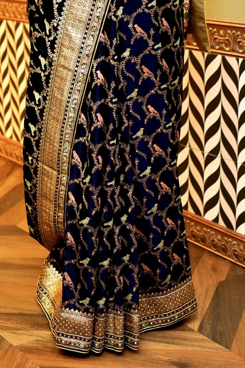Laxmi_Sarees_Varanasi_001920275
