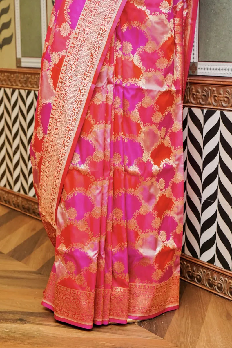 Laxmi_Sarees_Varanasi_001995136