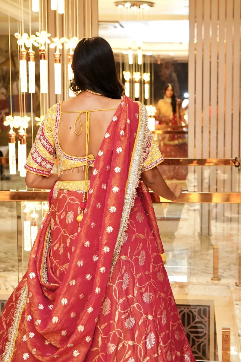 Laxmi_Sarees_Varanasi_002156805
