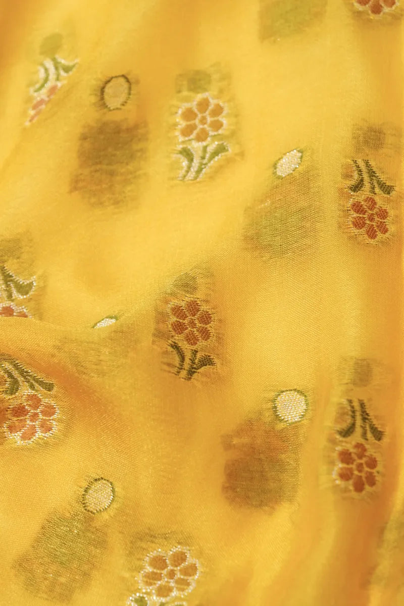Laxmi_Sarees_Varanasi_0011011517