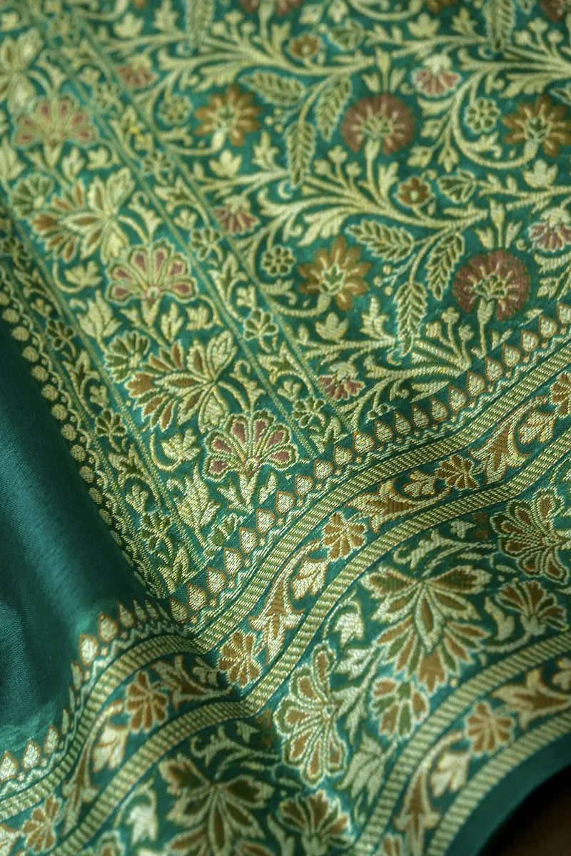 Laxmi_Sarees_Varanasi_0011077619