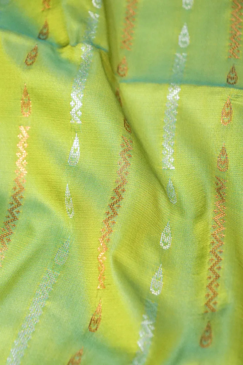 Laxmi_Sarees_Varanasi_0011117765