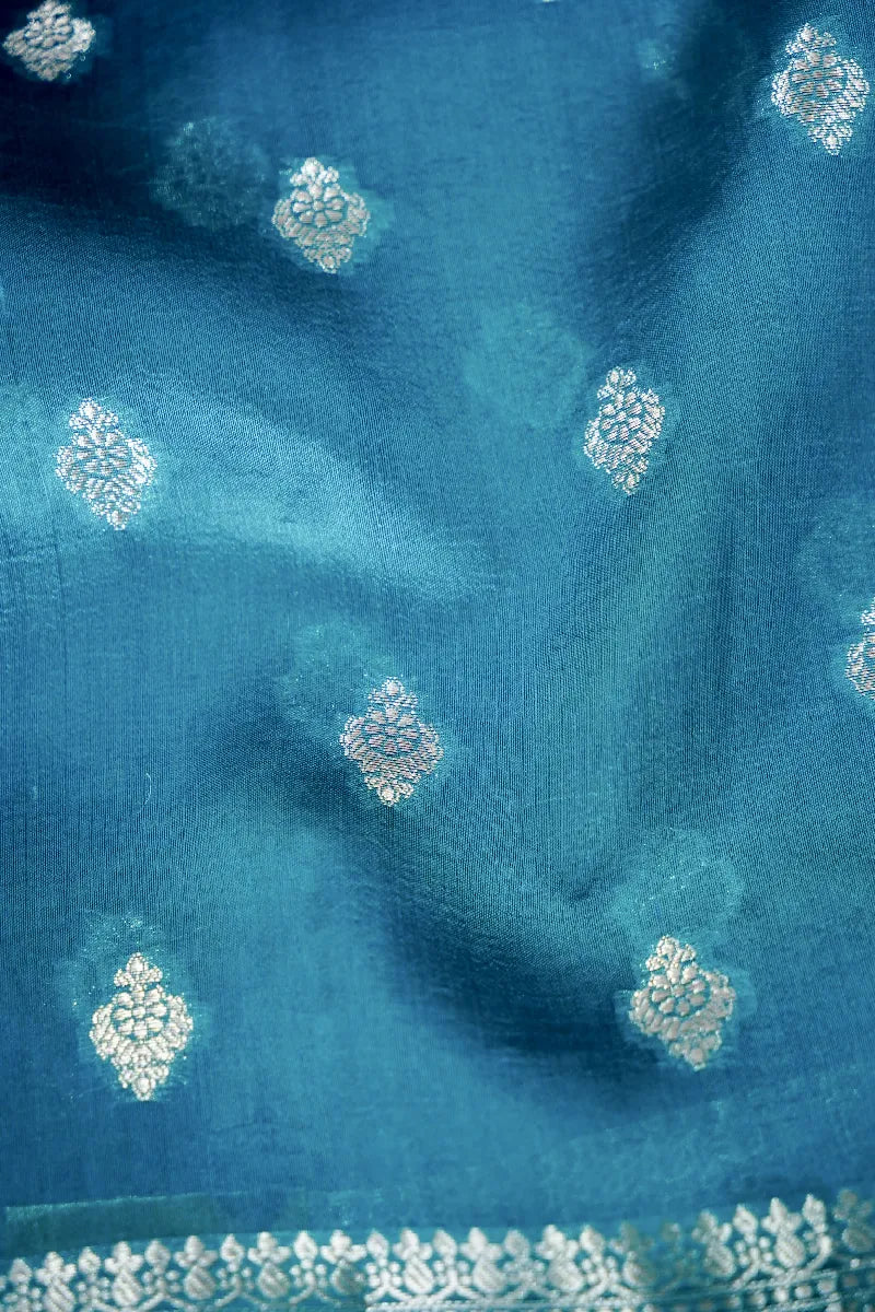 Laxmi_Sarees_Varanasi_0011163539