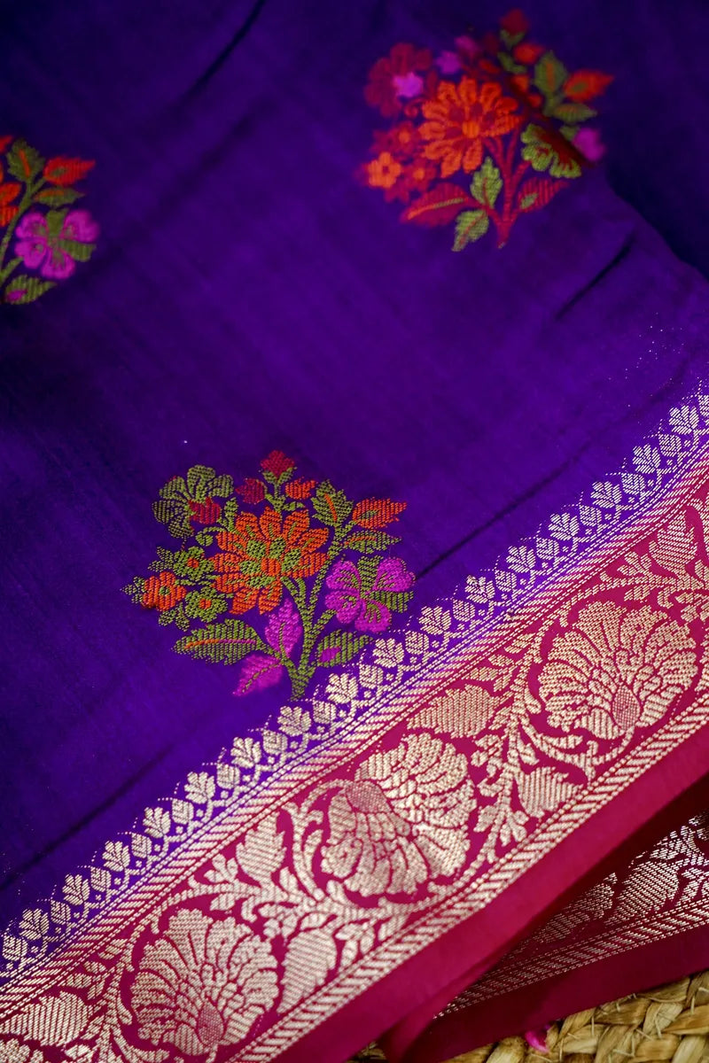 Laxmi_Sarees_Varanasi_0011163563