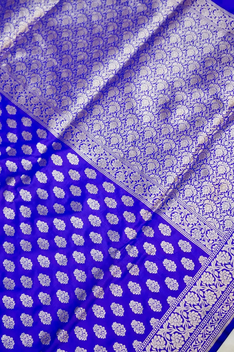 Laxmi_Sarees_Varanasi_001896440