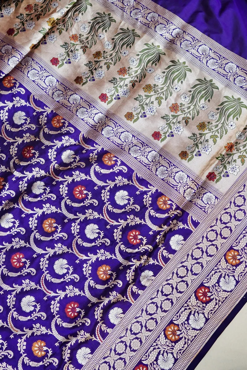 Laxmi_Sarees_Varanasi_001995124