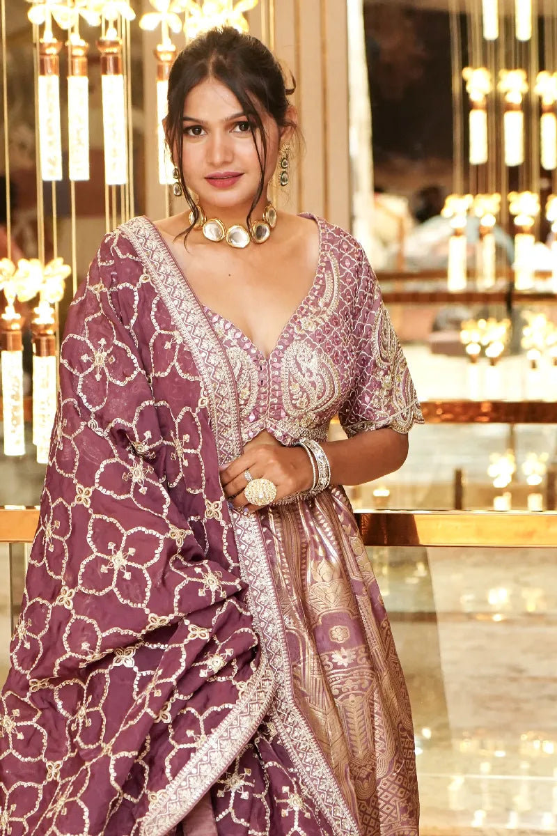 Laxmi_Sarees_Varanasi_002182656