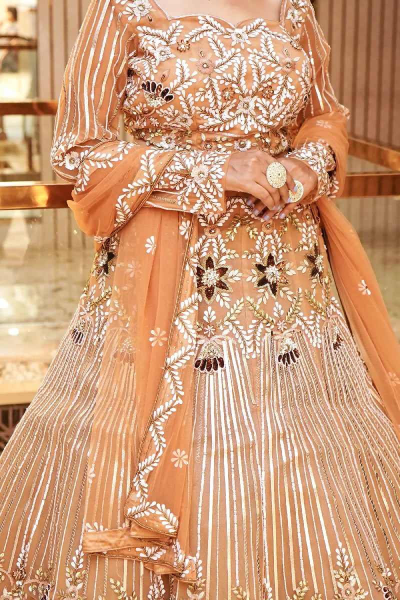 Laxmi_Sarees_Varanasi_00262080
